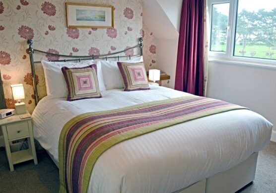 Room 6 - Glenlee Guest House, B&B, Swanage