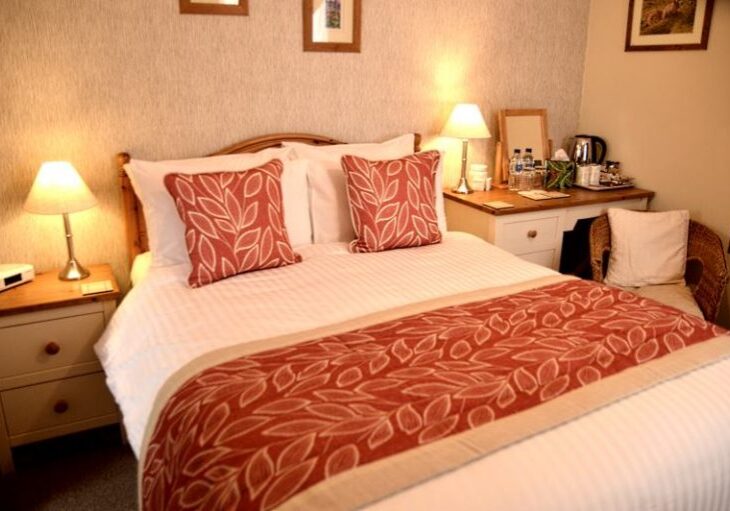 Room 8 - Glenlee Guest House, B&B, Swanage